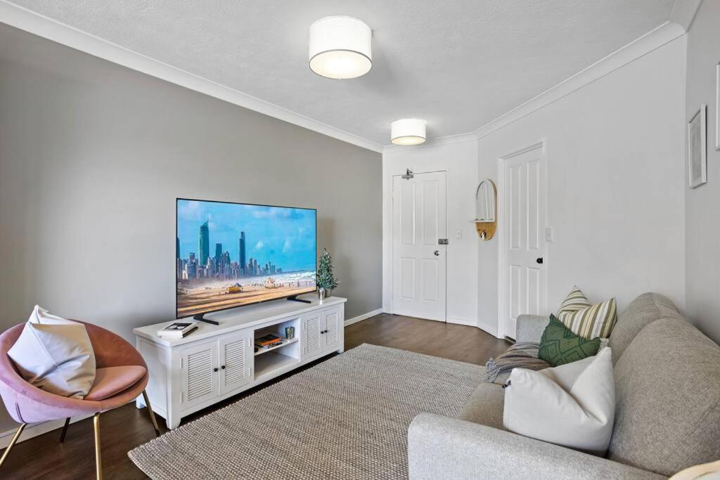 Coastal 1-bed With Pool & Tennis Court Apartment *