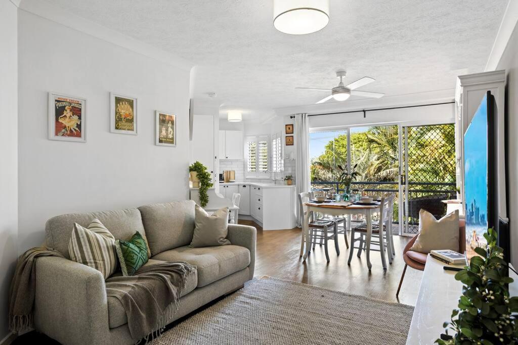 Apartment Coastal 1-bed With Pool & Tennis Court